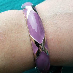 2/15$ NWT Purple enamel and silver tone bracelet